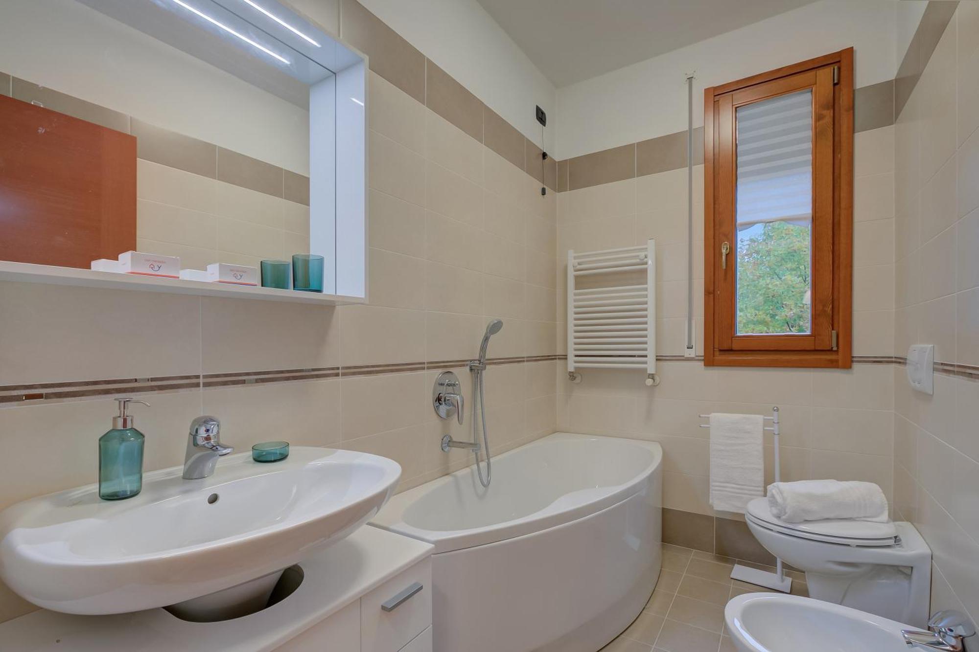 Magnolia - Happy Rentals Laveno-Mombello Esterno foto